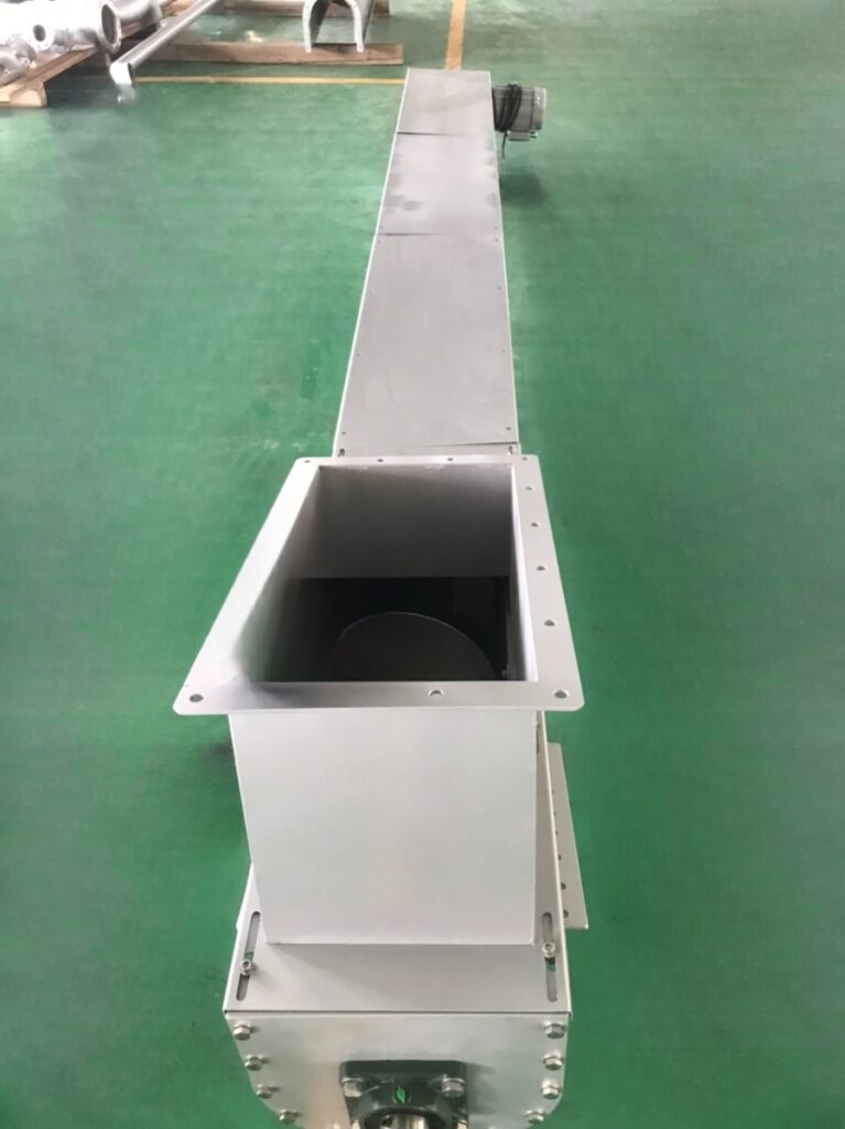 Specialized mud screw conveyor in wastewater treatment